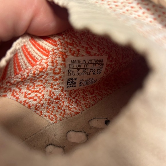 Adidas NMD R2 - Picture 3 of 4